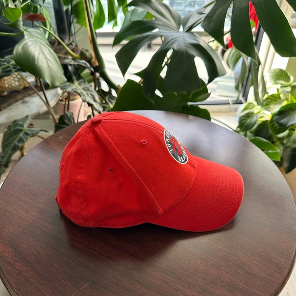 🧢NBA Toronto Raptors Red and Black Cap - Picture 6 of 8